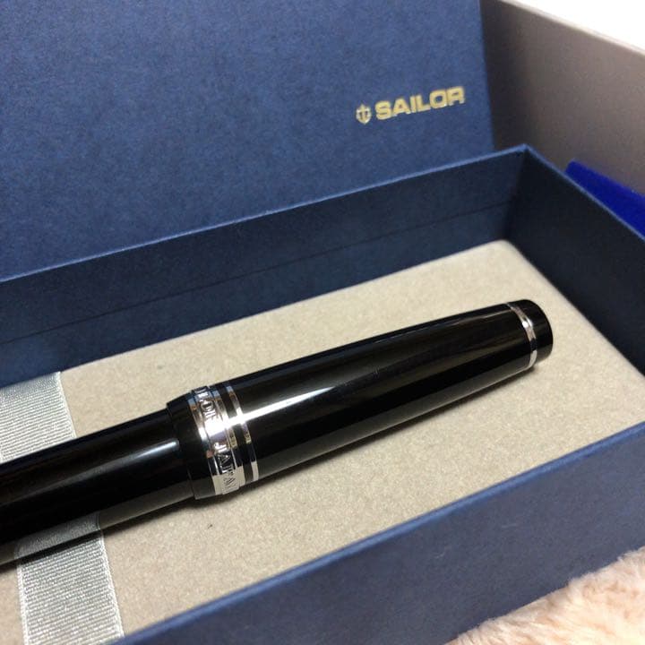 ☆未使用 セーラー プロフェッショナルギア 万年筆 銀 F 細字 ペン先21金☆