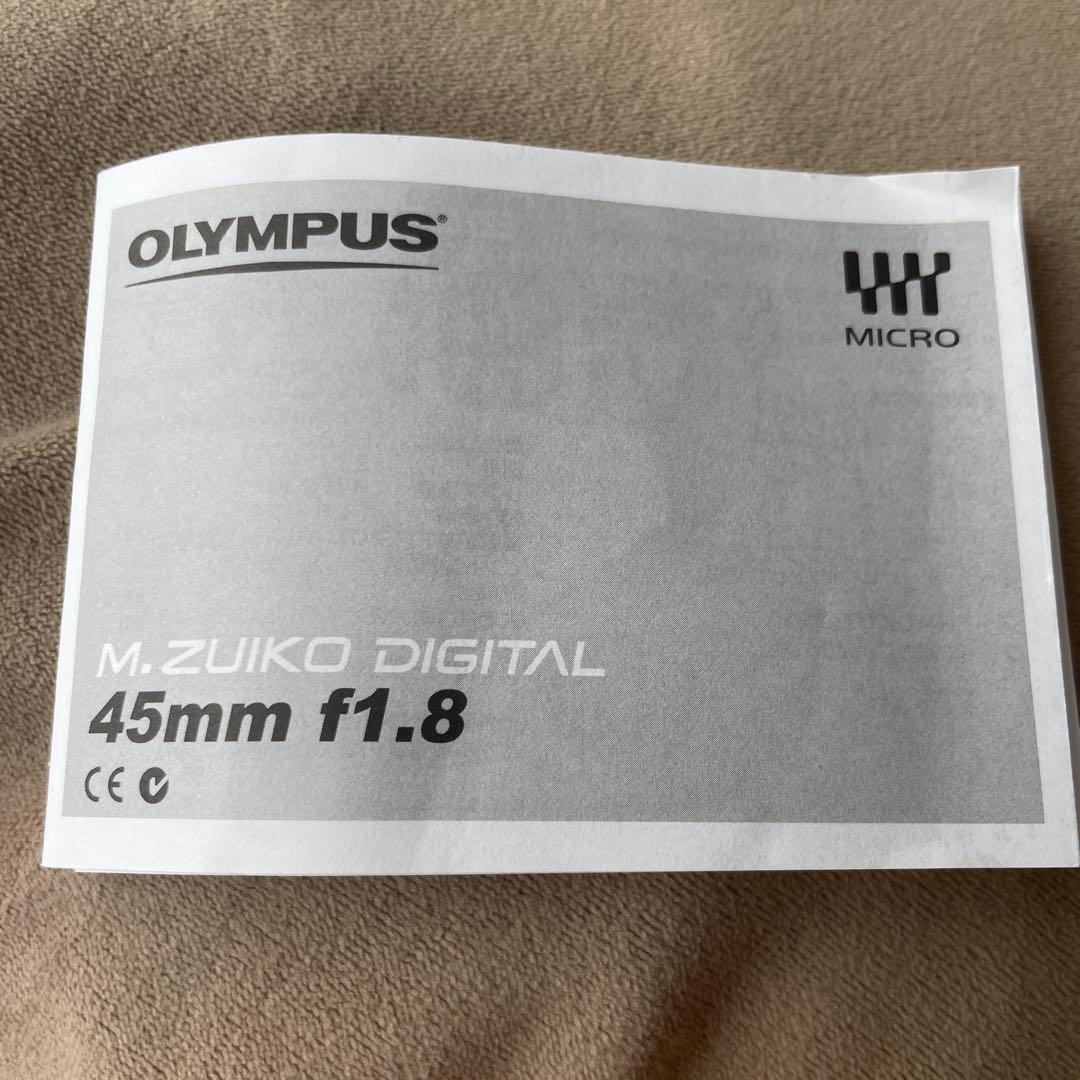 OLYMPUS 単焦点レンズ 45mm F1.8 シルバー