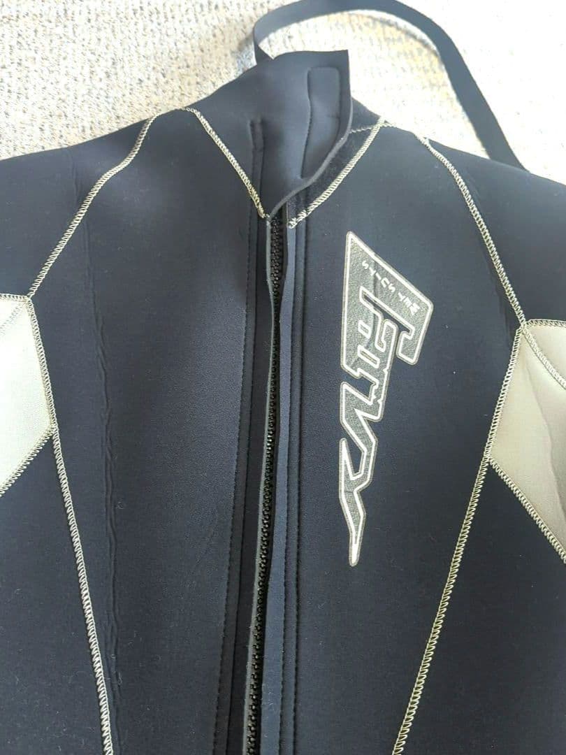 美品★CARVY　カービー　ウエットスーツ 3/2mm シーガルブラック×グレー