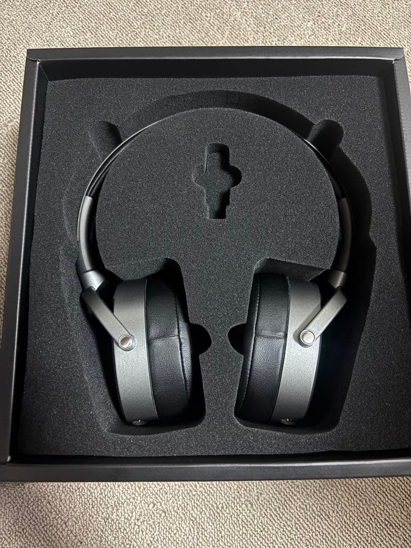 【美品】AUDEZE MM-100 モニターヘッドホン 手渡しにつき値引き可