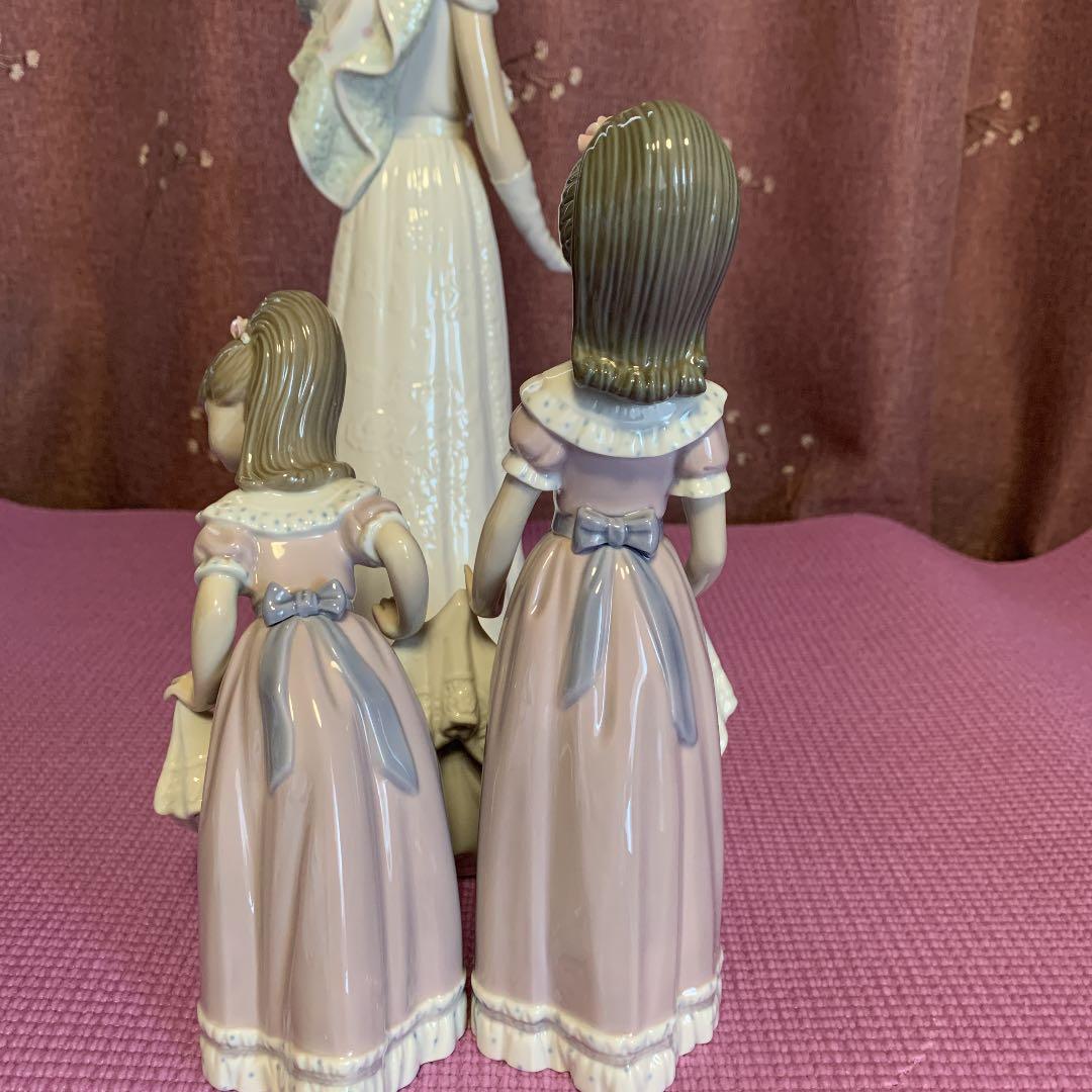 リヤドロ　ロングドレスウエディング