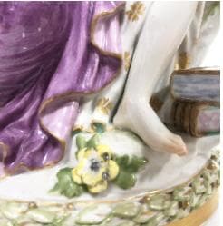 マイセン風 フィギュリン ミューズとキューピッド 高さ21cm（真贋不明）