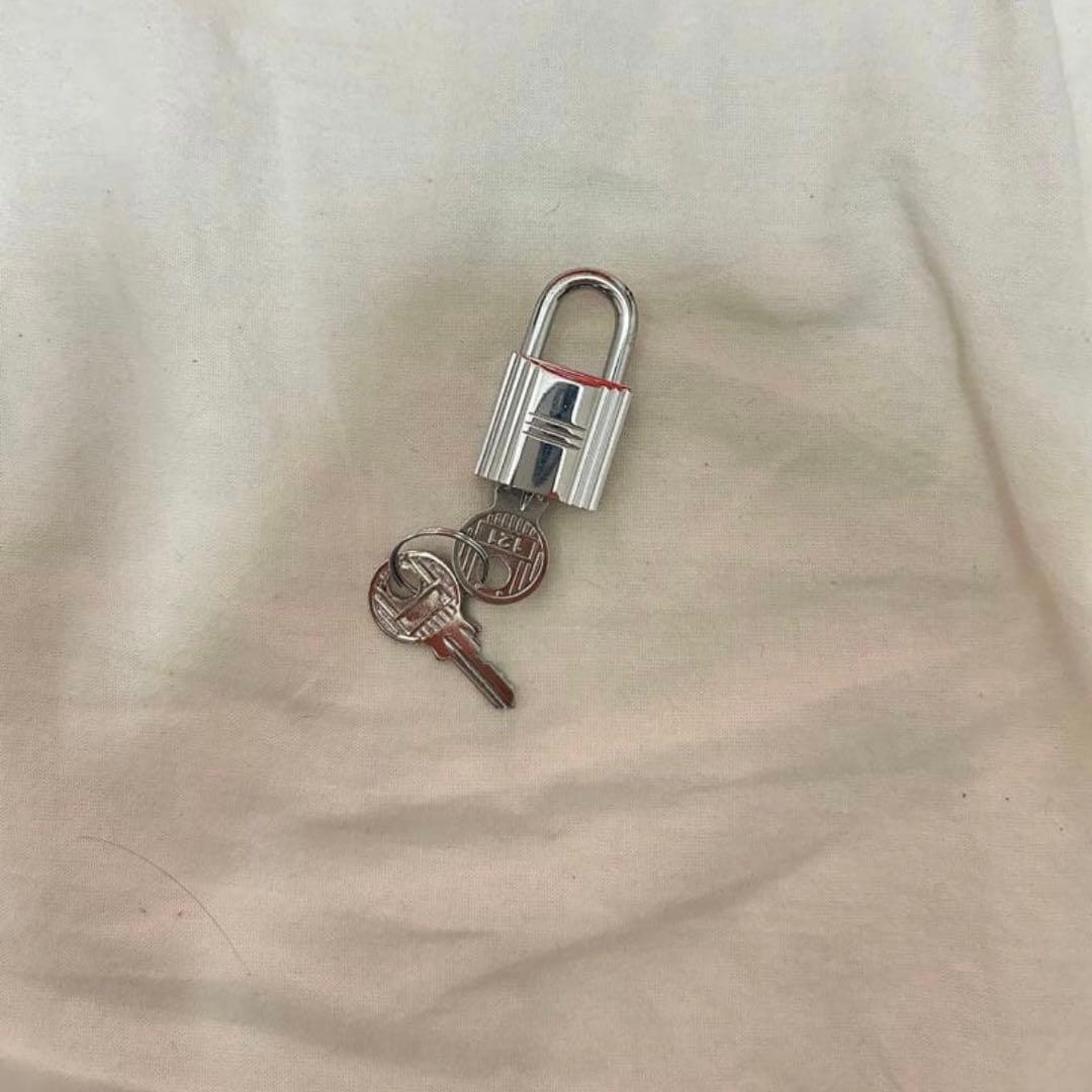 値下げ可能　新品未使用　HERMES オレンジ　ショルダー　バッグ