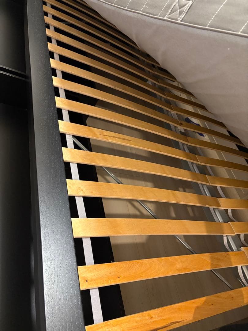 ダブルサイズ　ベッドフレーム 引き出し付き< IKEA MALM >