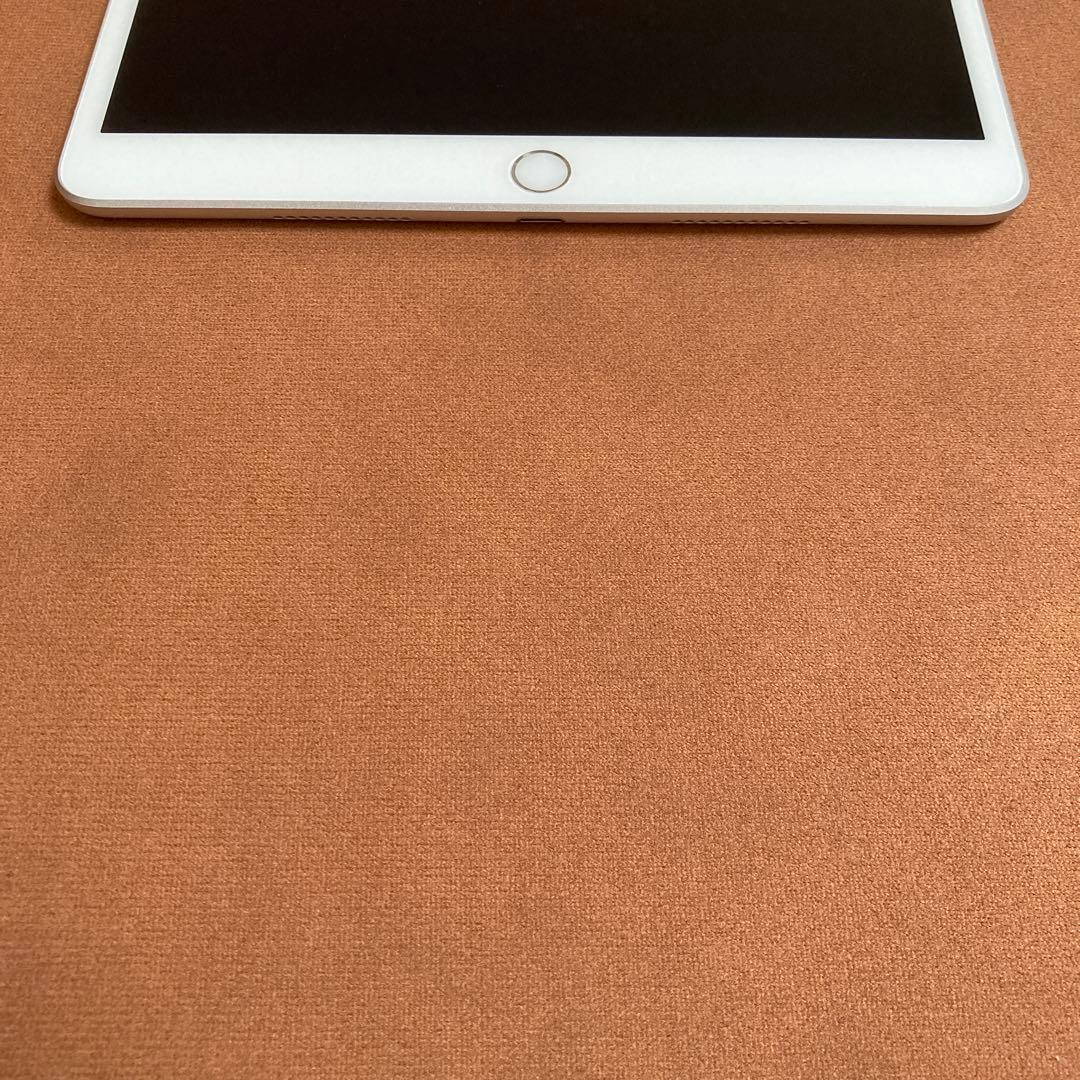 219【早い者勝ち】外観美品☆iPad Air3 64GB WIFIモデル☆
