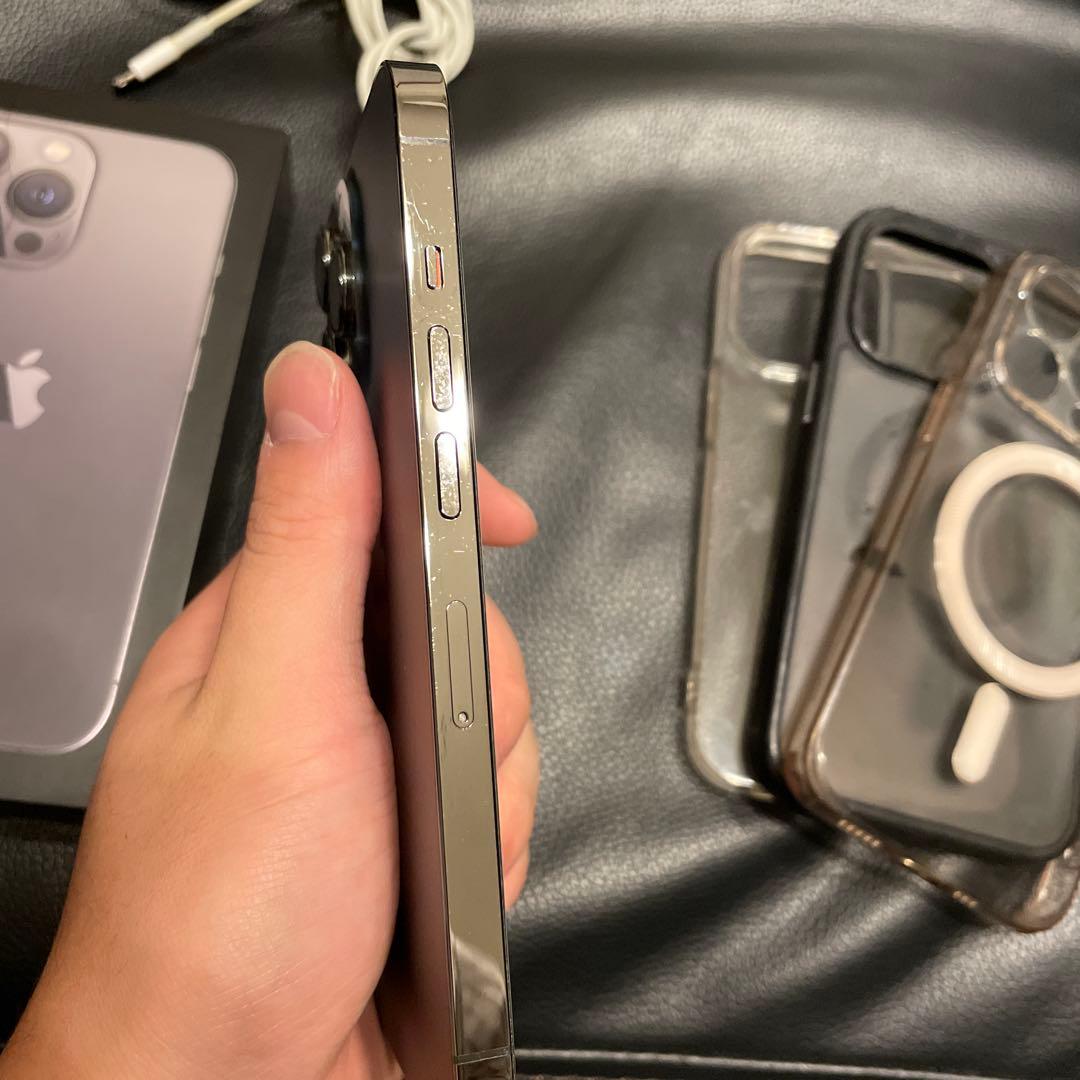 iPhone13pro 1TB バッテリー90% 美品　SIMフリー