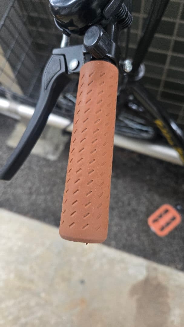 折りたたみ自転車 黒 茶色サドル