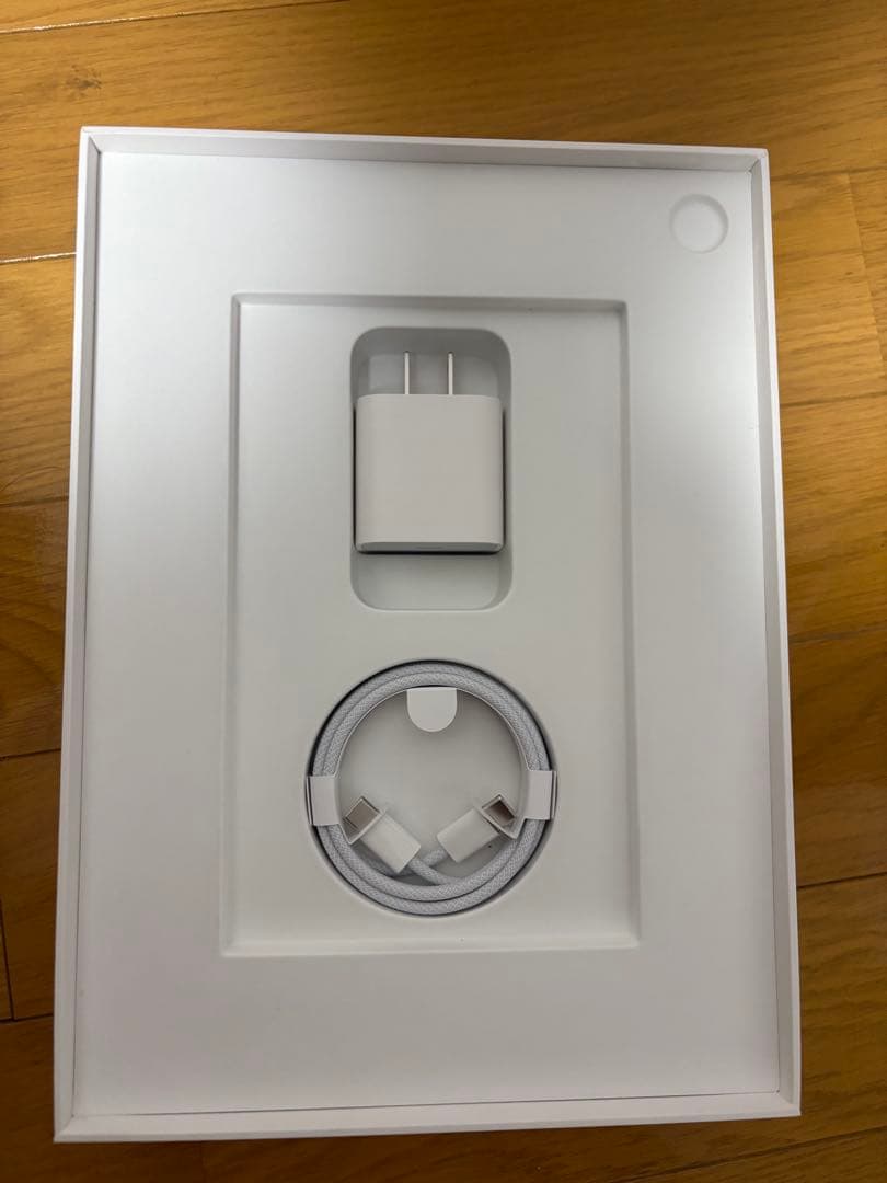 ipad 第10世代 10.9インチWiFiモデル 64GB シルバー