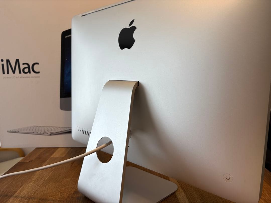 iMac (21.5-inch, Mid 2011)キーボード, マウス付き