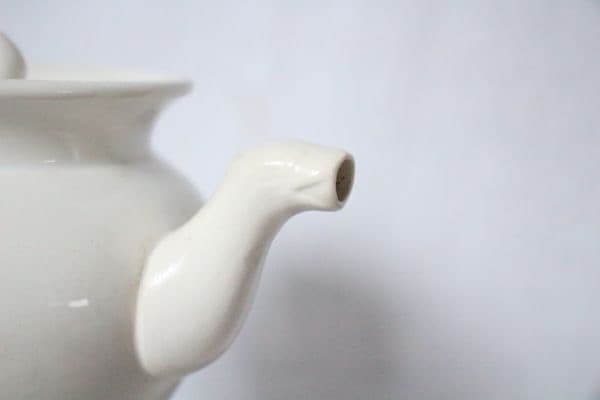 フランス アンティーク サルグミンヌ 古い陶器のティザニエール