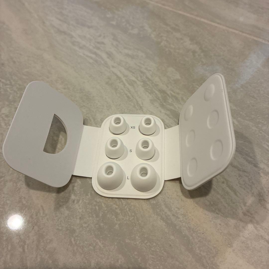 【正規品】AirPods Pro 第2世代　両イヤホン・ケース完備　訳