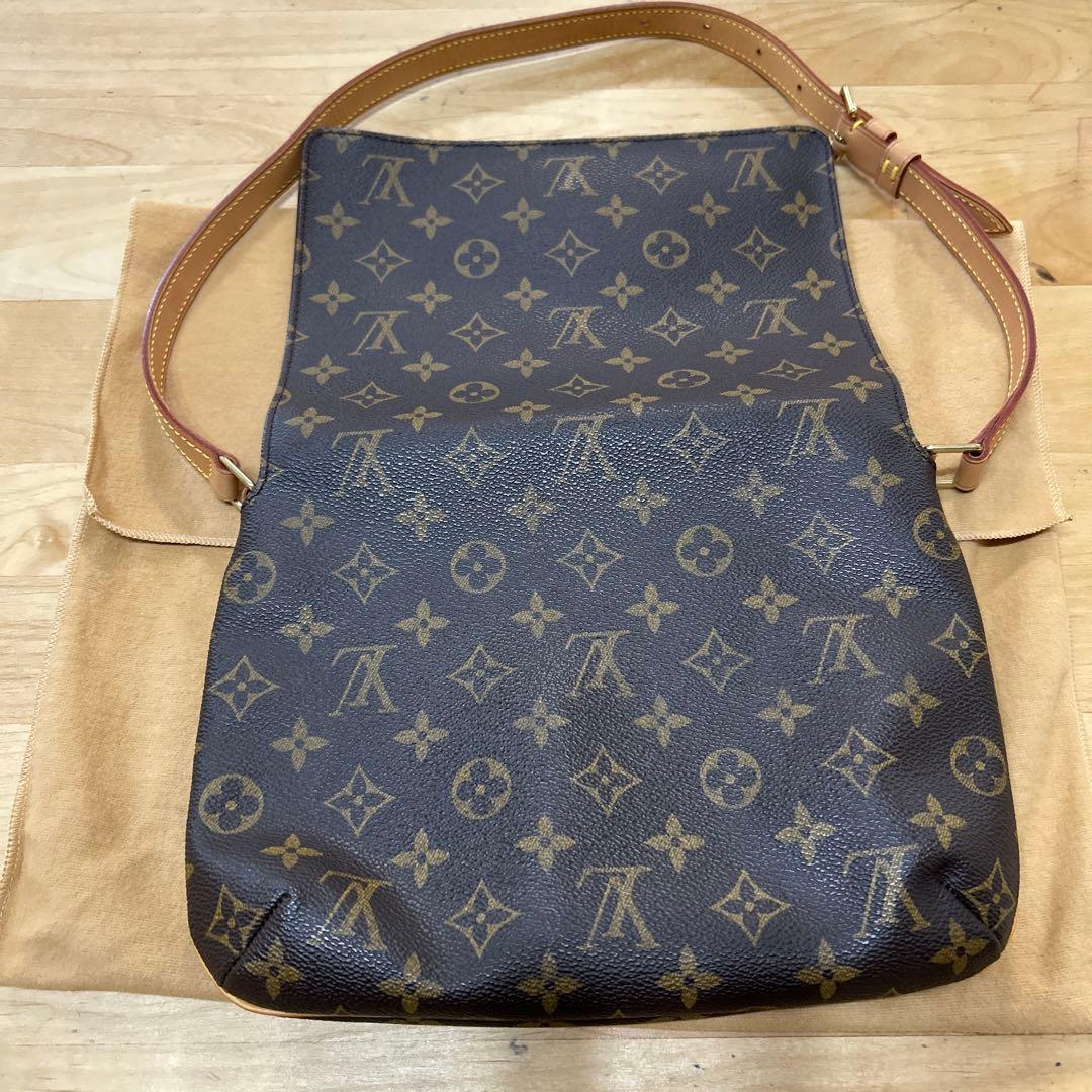 ルイヴィトン モノグラム　ミュゼットタンゴ ショルダーバッグ シリアル有