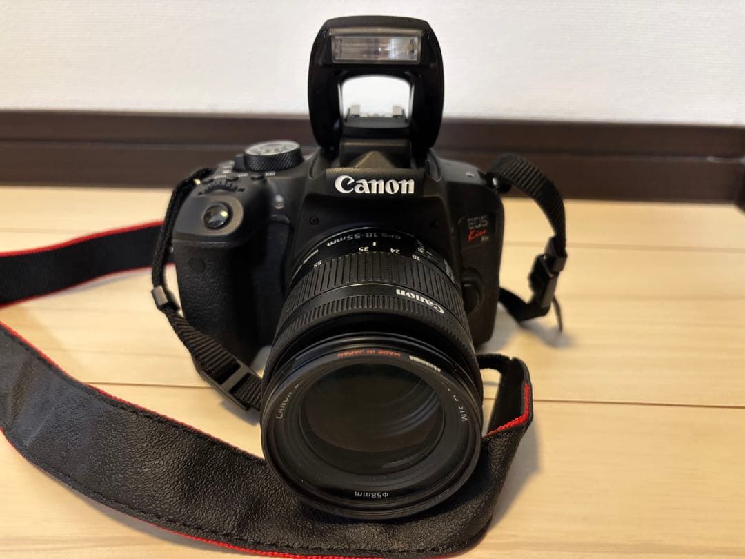 【中古品】Canon EOS Kiss X9i ダブルズームキットおまけ付き