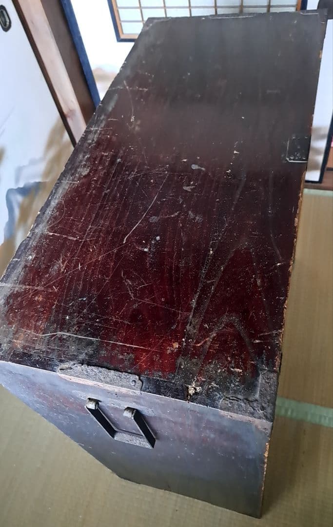 年季が入り過ぎた江戸時代の桐？箪笥