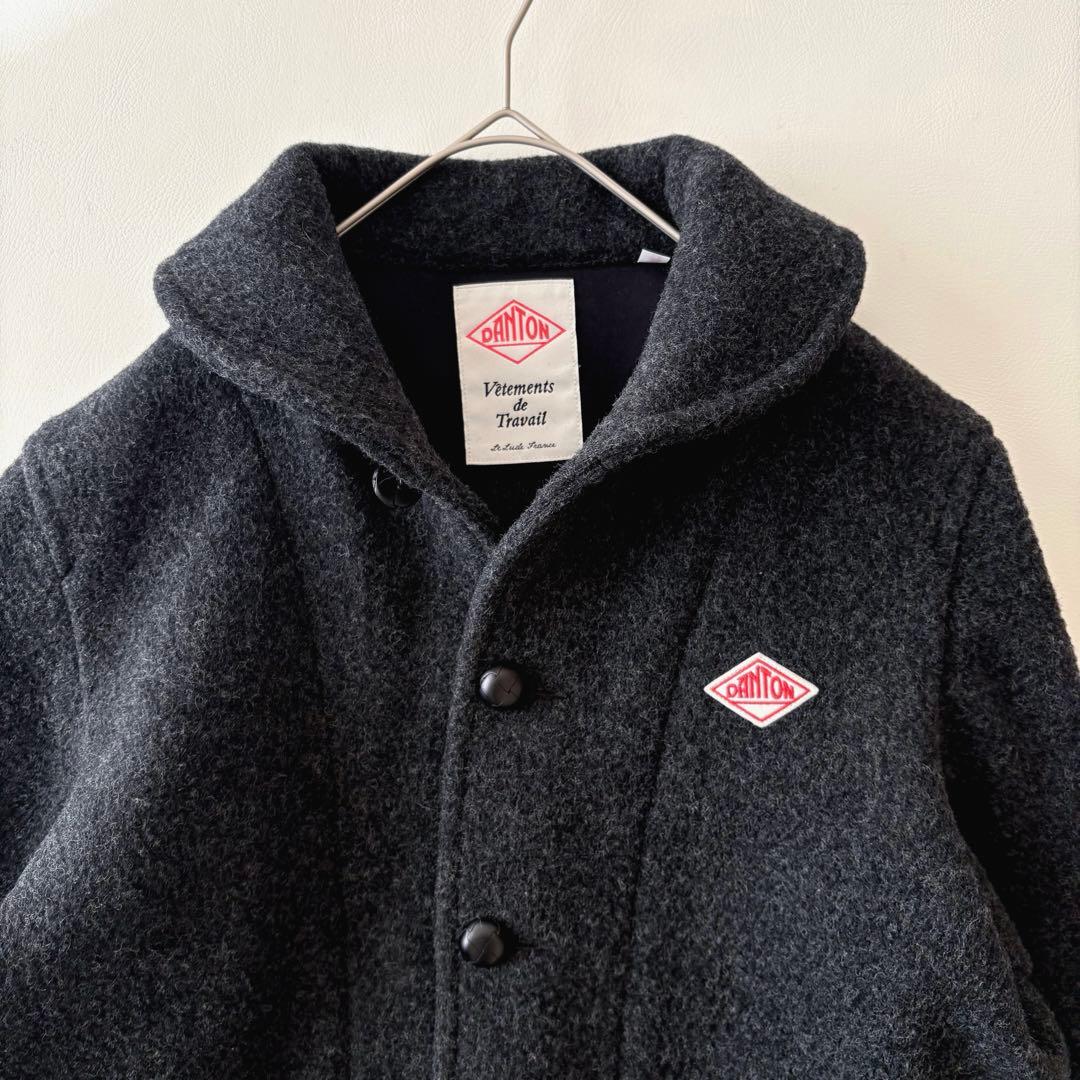 ■美品DANTONウールモッサシングルコートチャコールグレーくるみボタン丸襟38