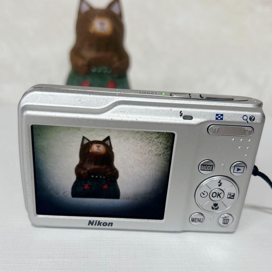 Nikon ニコン COOLPIX S210 デジタルカメラ シルバー 外箱付き