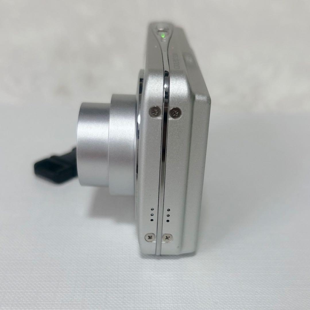 Nikon ニコン COOLPIX S210 デジタルカメラ シルバー 外箱付き