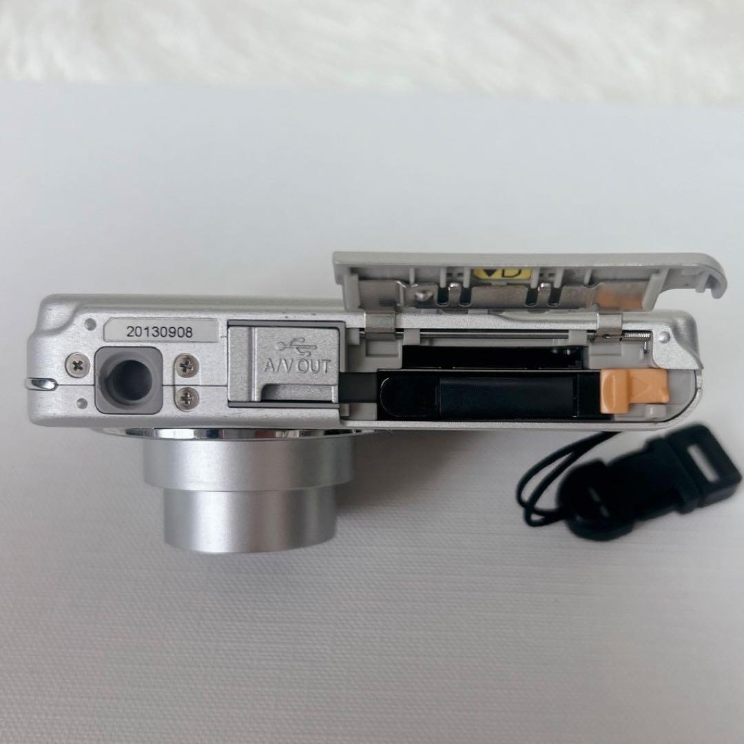 Nikon ニコン COOLPIX S210 デジタルカメラ シルバー 外箱付き