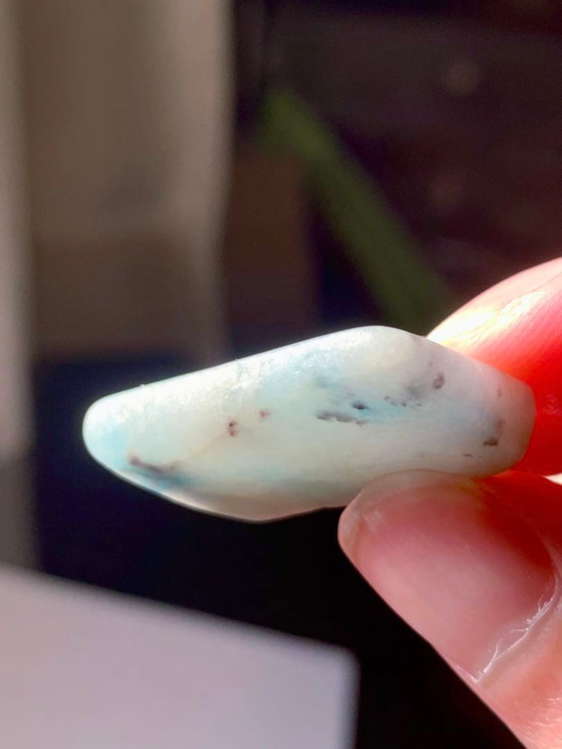 宝石質　糸魚川入りコン沢青翡翠　10g 原石　青ひすい　水石　根付　国産鉱物標本