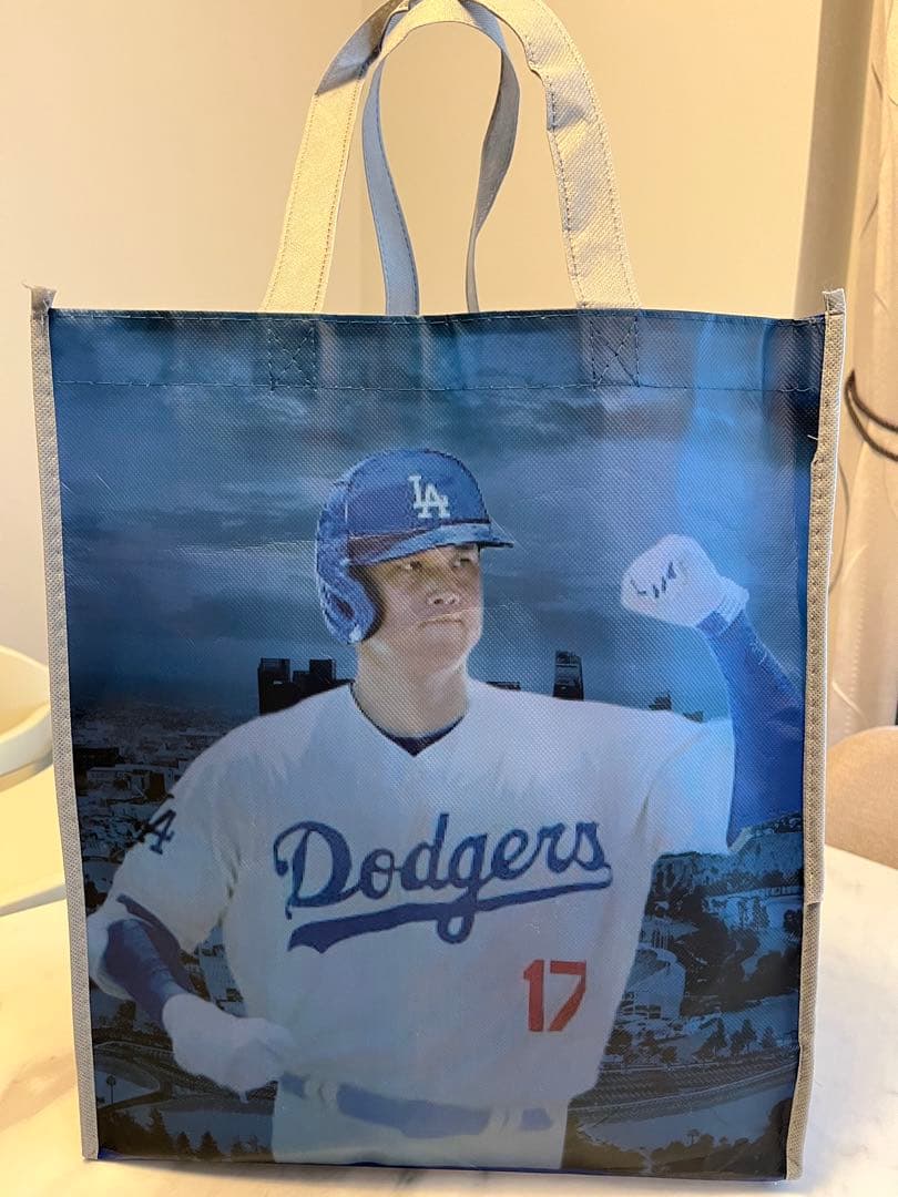 【福袋33000円未使用】ドジャース/大谷/佐々木/ユニホーム、カレンダー他