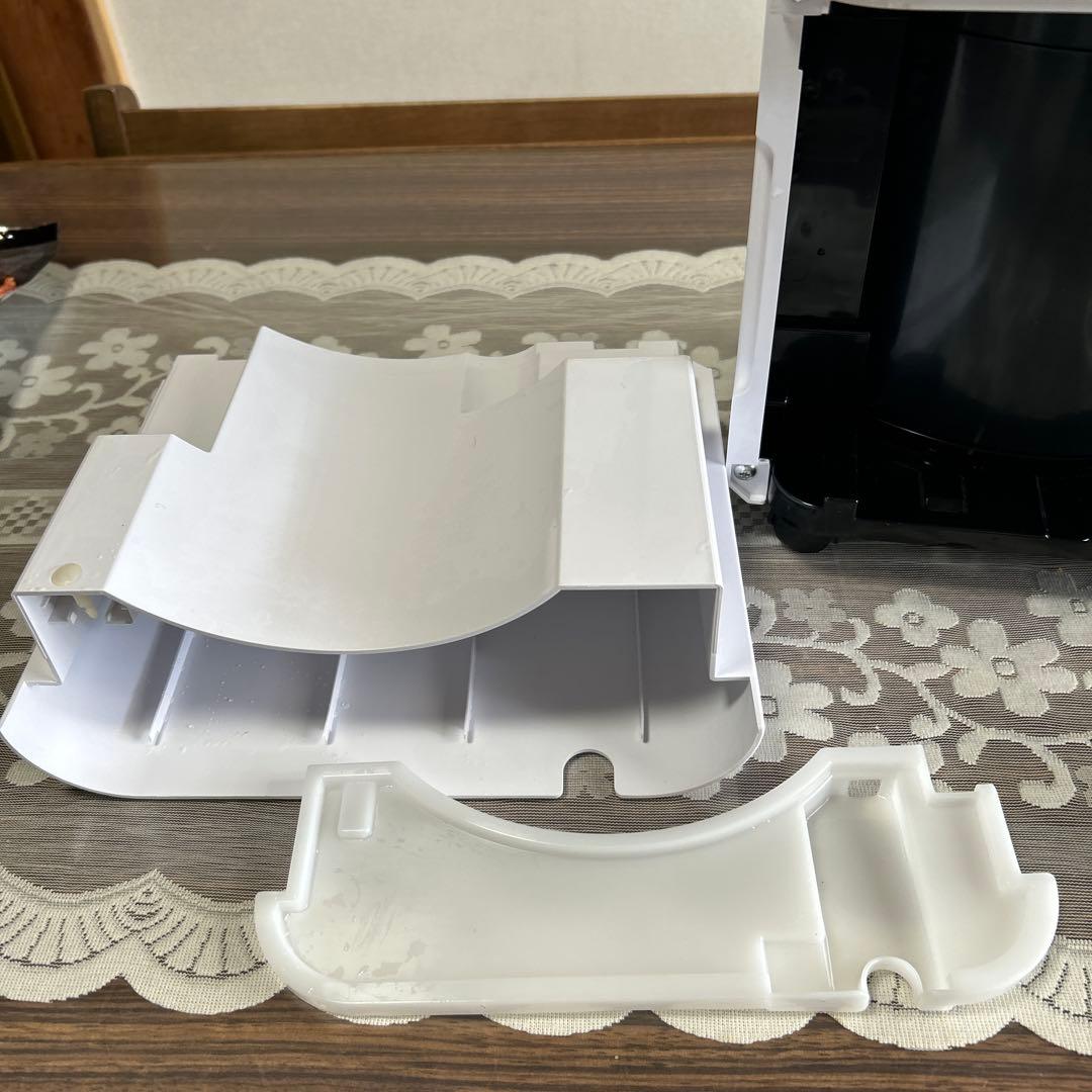 美品　湿気とり　ベルソス イオン機能付きコンプレッサー式除湿器　2022年製