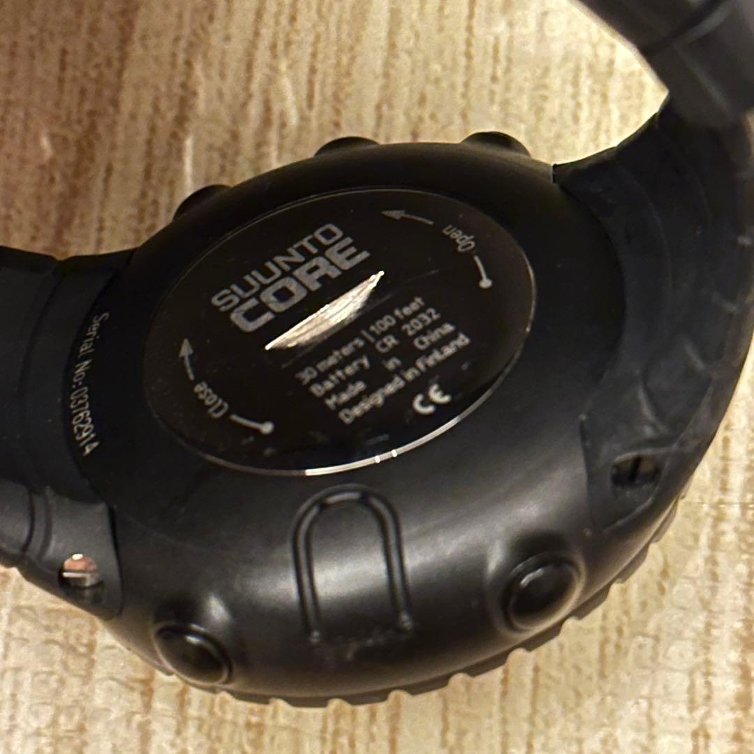 【SUUNTO】CORE 腕時計Regular Black
