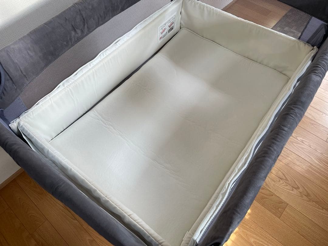 美品　Aprica　アップリカ　ココネルエアープラス　ベビーベッド