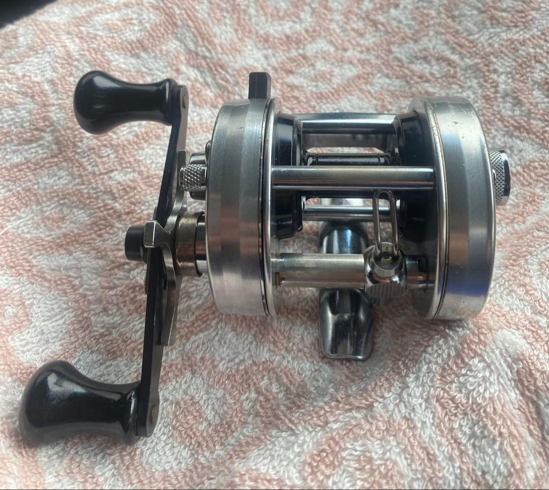 ABU 2500c シリアル番号有り