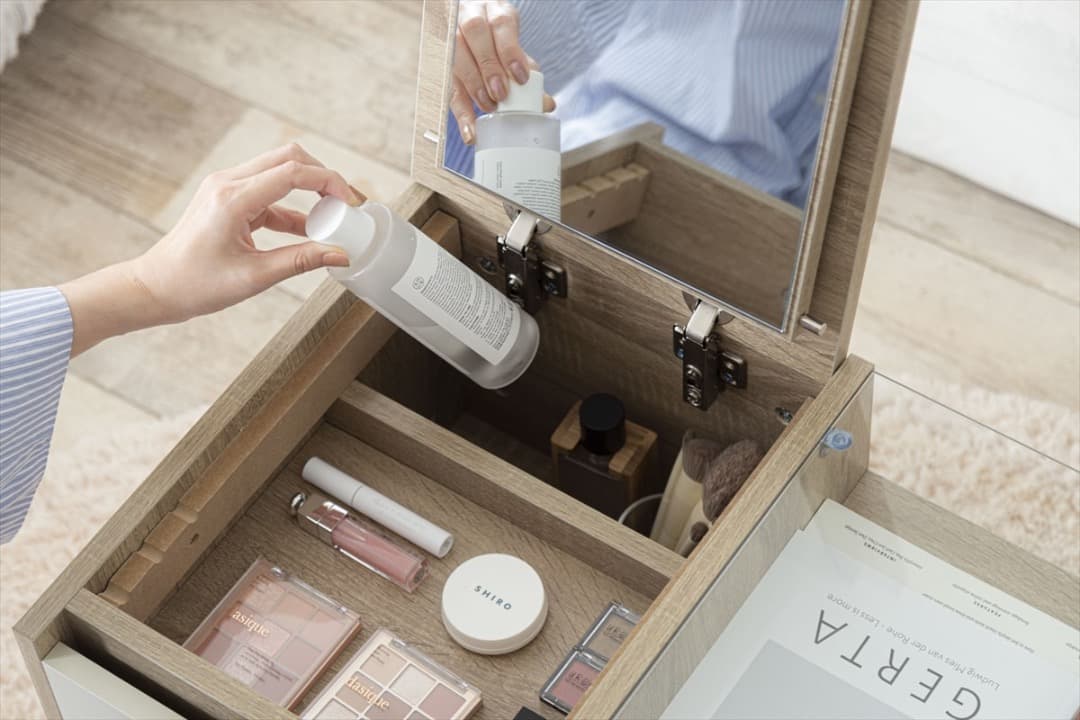 【送料無料】ディスプレイ収納付きドレッサーテーブル 机 ロー ガラス天板