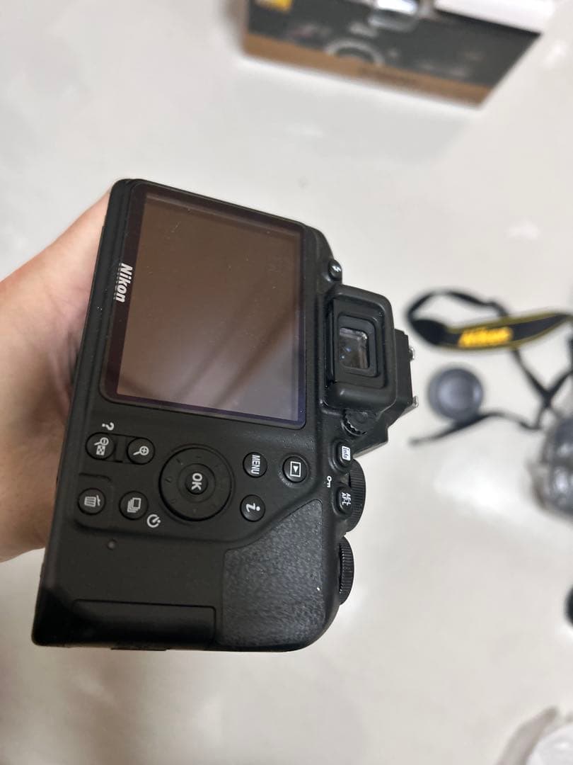 【これだけで完結】【美品】Nikon D3500 （85mmレンズ・MF18）