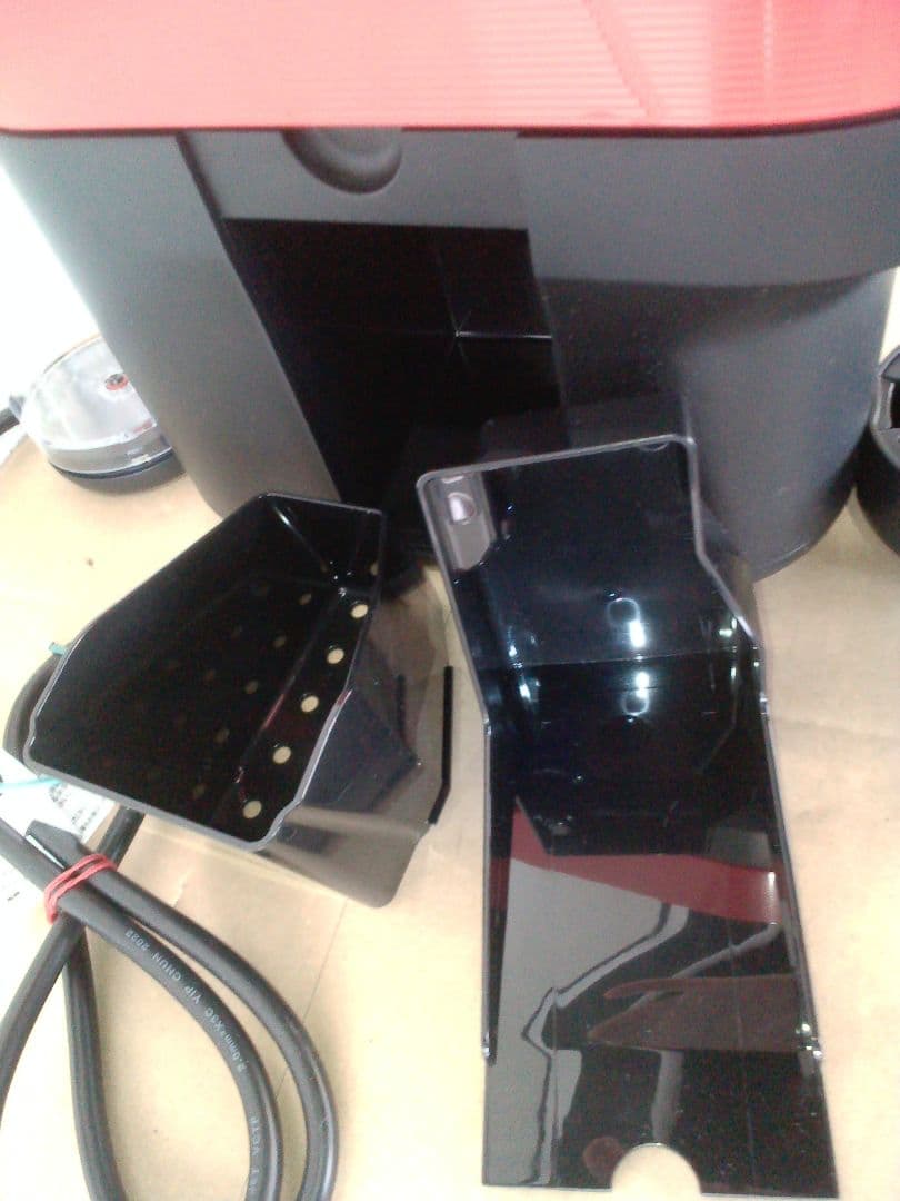 ネスプレッソ　コーヒーメーカー　カフェ　カプセルセット　GCV2　2022年製