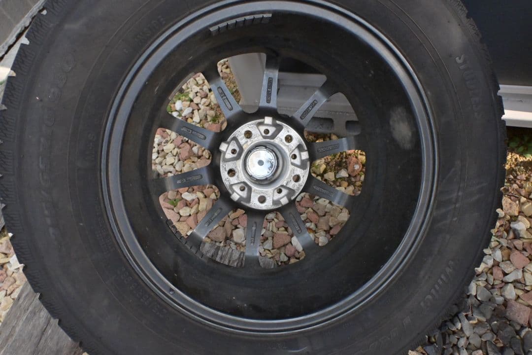 スタッドレスタイヤ・ホイール4本セット　中古　アルファード