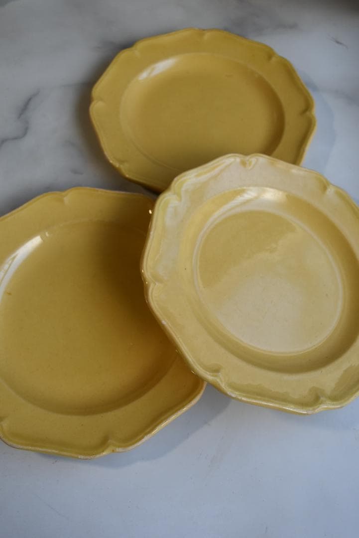 訳有3枚組　19世紀アプト窯　黄釉花リム　デセール皿　アンティーク　金継