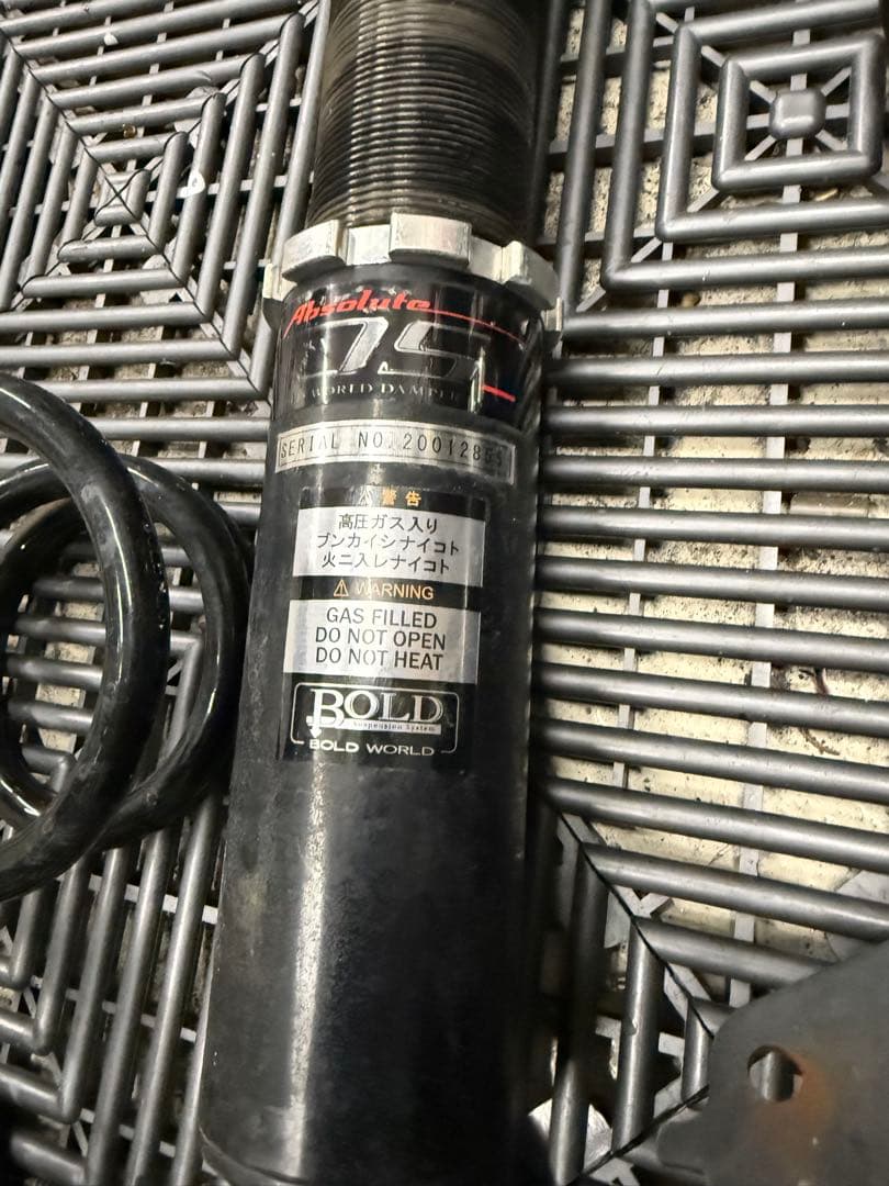 70 カムリ　車高調　ボルドワールド