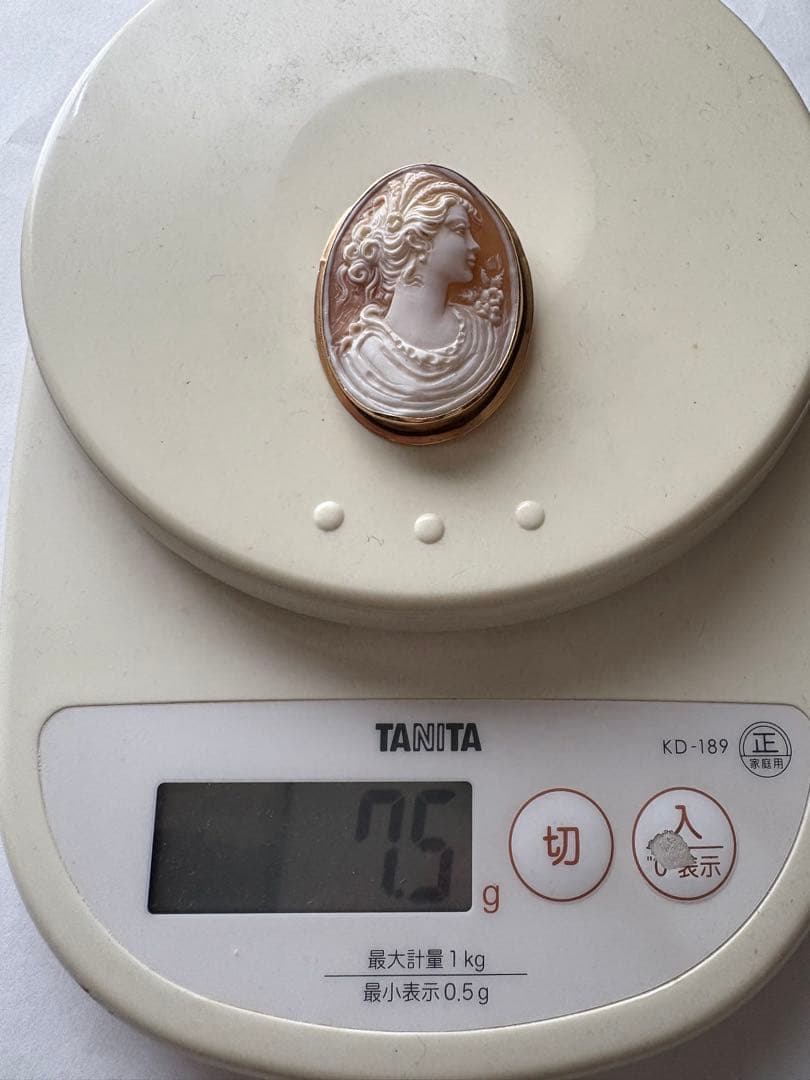 14金フレーム　シェルカメオ ブローチAPA 585 ペンダントトップ　イタリア