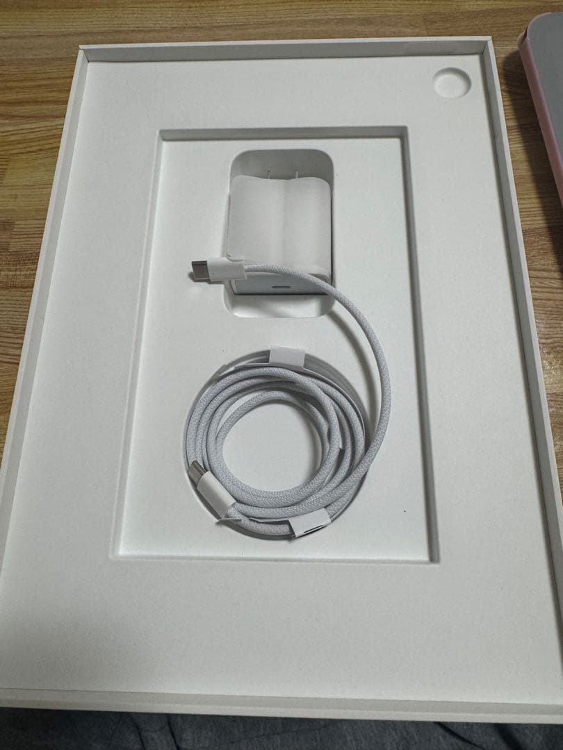 Apple iPad11世代 128GB 保証付き