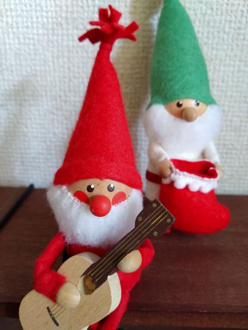ノルディカニッセ　ニッセサンタ　2体　ギター　くつ下　緑帽子