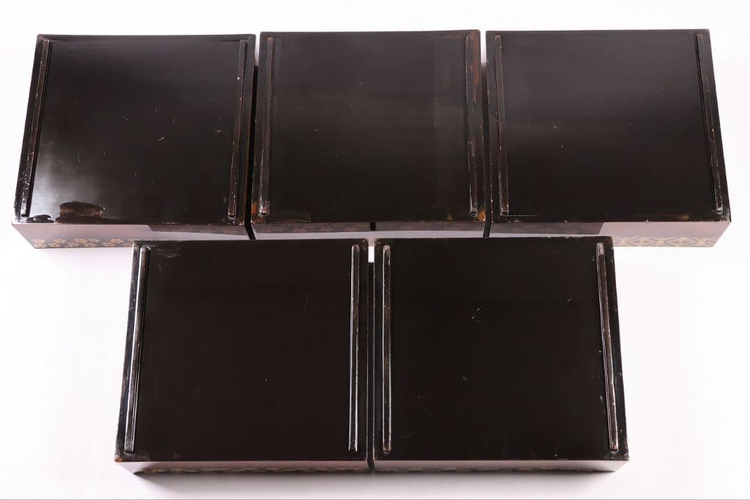 【MB207】時代漆芸 絵変金蒔絵 五段重箱 蓋二枚 小紋 梨地 内朱塗 天然木