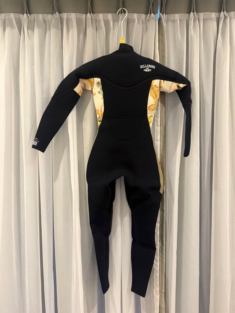 BILLABONG フルスーツ ウェットスーツ　Mサイズ