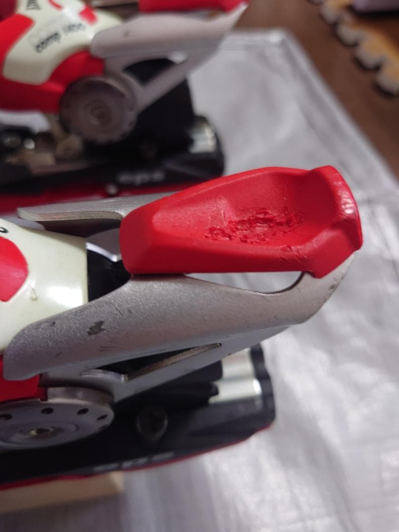 Marker comp 1400 ビンディング 赤/白