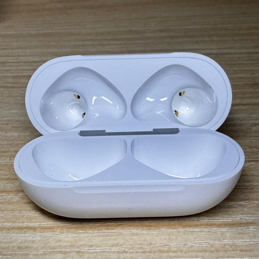 A6177 美品 Apple AirPods 4 (ANC)