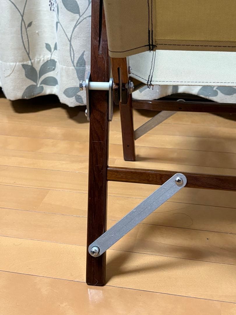 テーブル・チェア・ハンモック Kermit Wide Chair Walnut