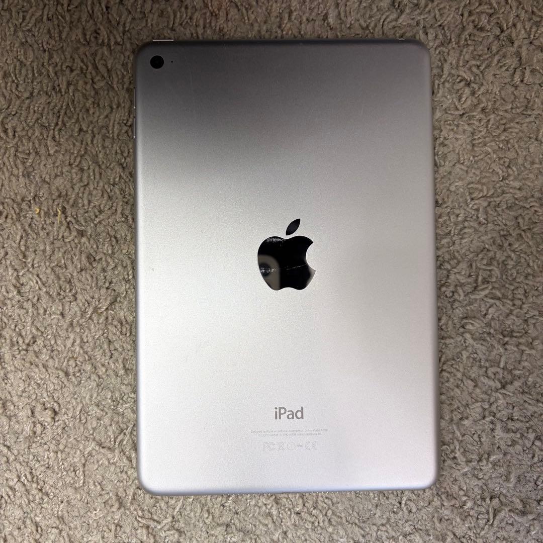 【中古品】Apple iPad mini4 WiFi シルバー