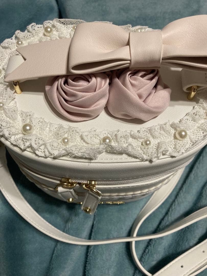 メゾンドフルール　ケーキ　ショルダーバッグ