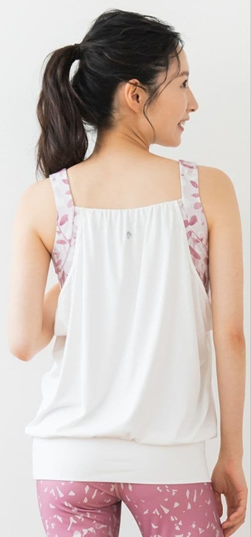 新品☆未使用【SUKALA】レイヤードタンクトップ＆レギンスＳsize