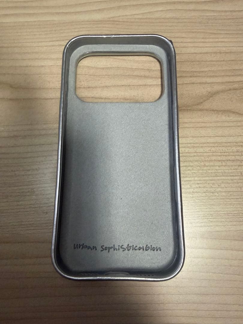 urban sophistication シルバー iPhone17proケース