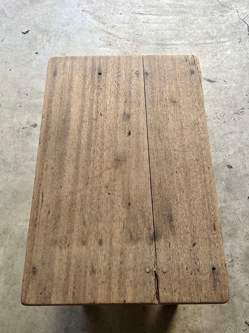 ラワン 杉 無垢材 サイドテーブル　勉強机　アンティークテーブル　古家具