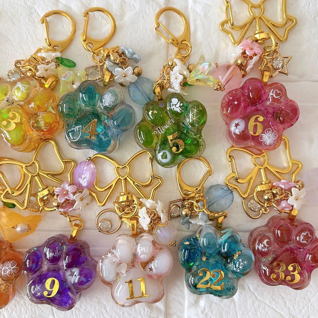 A様 オーダーオルゴナイトキーホルダー 肉球