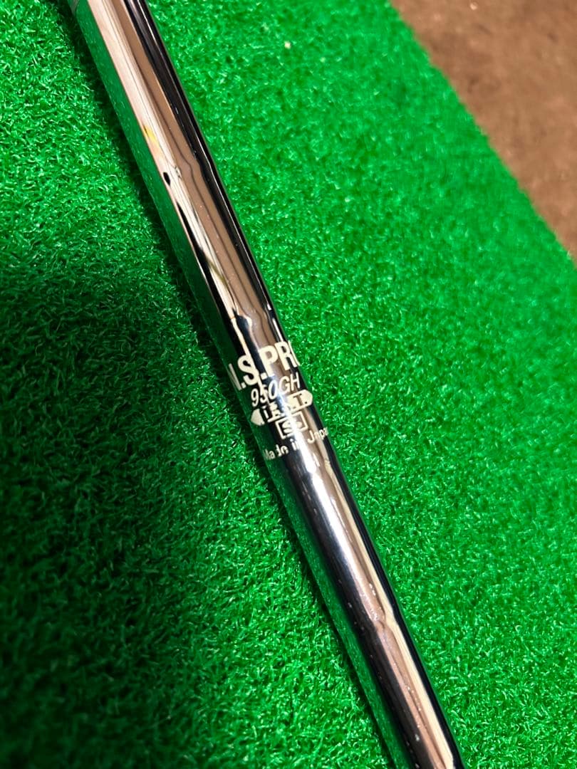 【美品】スリクソンZX アイアン型4番ユーティリティ　23° NSPRO950