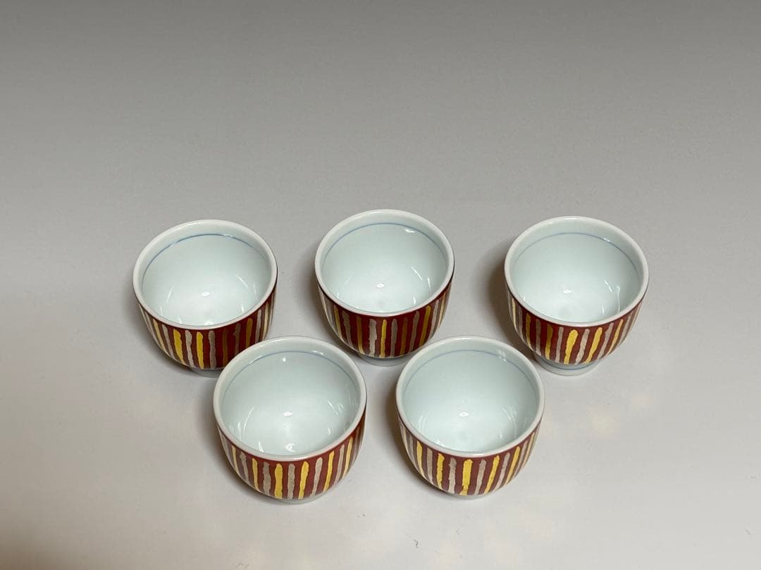 紅地金銀彩煎茶碗　五客　小野次郎　共箱　　師、小野珀子